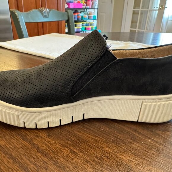Soul Naturalizer Turner Womens Black Slip On Zip Up Sneaker Size 7 - Picture 4 of 8
